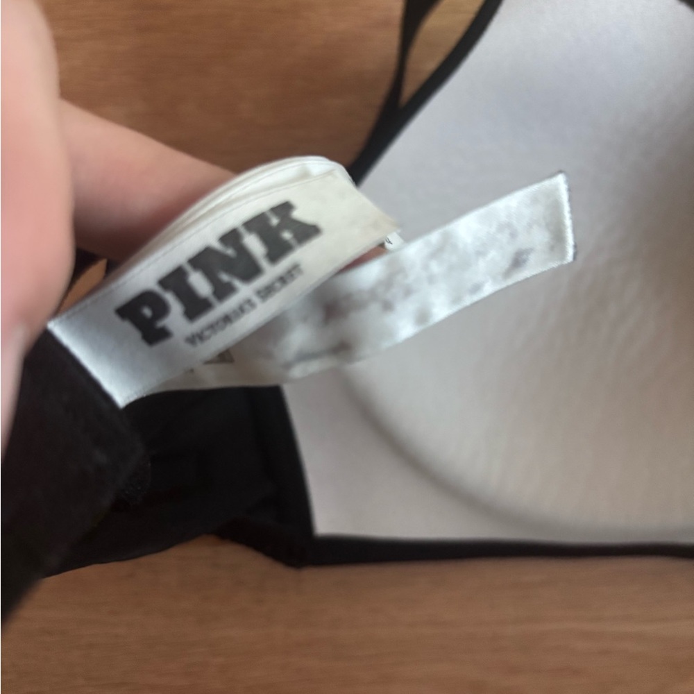 PINK Victoria's Secret Black Bra. 36D - Picture 4 of 4